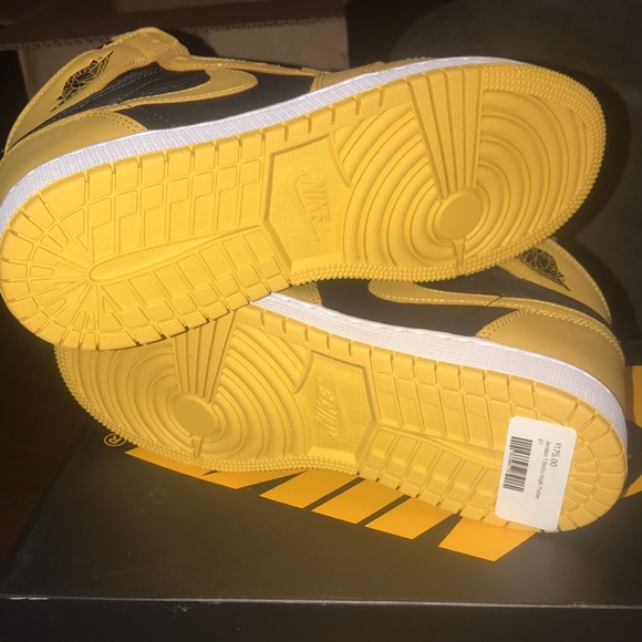 Brand New. Jordan 1 Retro High Pollen. Sz. 6Y Boys - Picture 3 of 4